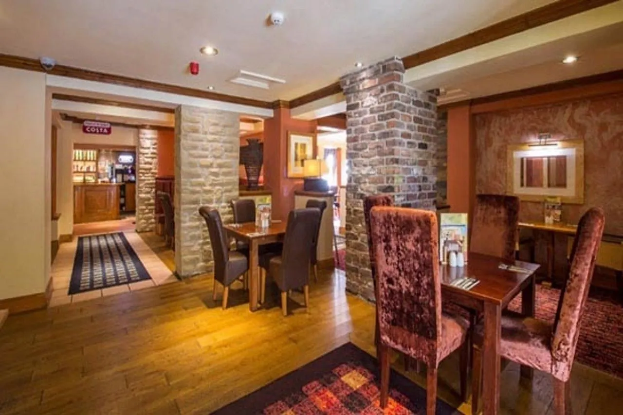 Premier Inn Bournemouth East Отель